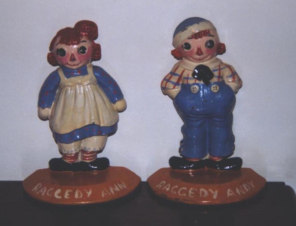 Raggedy Ann & Andy Bookends