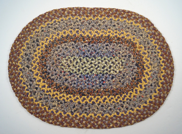 Antique Braided Table Mat County Americana #9