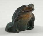 Click to view Antique Sitting Frog Cast Iron Paperweight photos